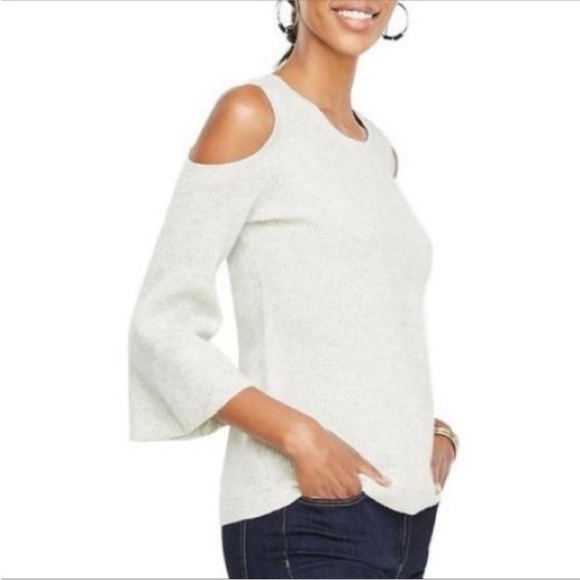 Ann Taylor 100% Cashmere Cold Shoulder Wide Sleeve Sweater Sz M - Picture 1 of 15